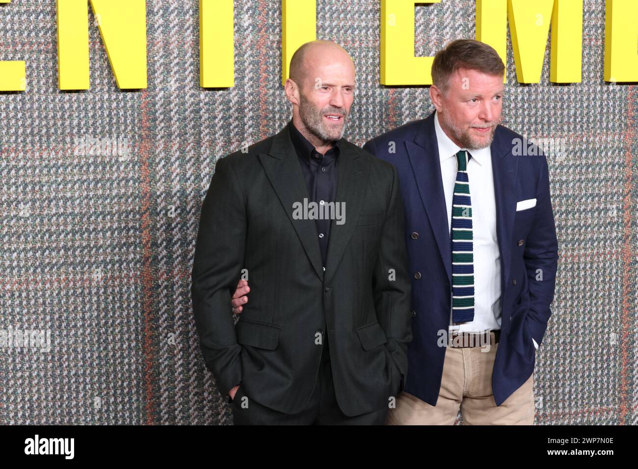 Jason Statham et Guy Ritchie, THE GENTLEMEN UK Series Global Premiere, Theatre Royal, Drury Lane, Londres, Royaume-Uni, 05 mars 2024, photo de Richard Goldsch Banque D'Images