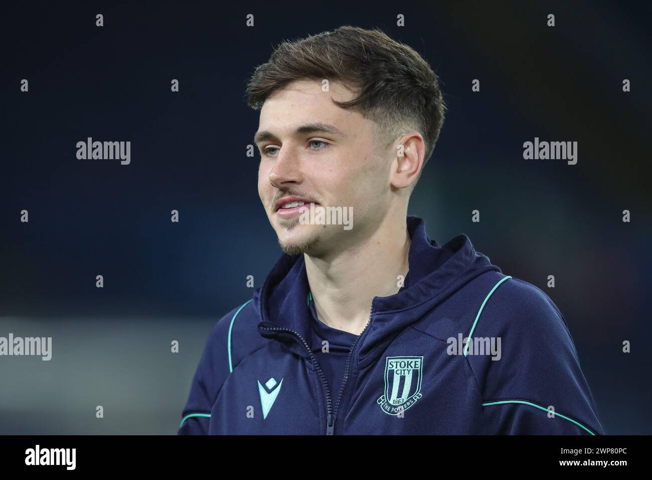 Luke Cundle de Stoke City arrive au stade Elland Road avant le match du Sky Bet Championship Leeds United vs Stoke City à Elland Road, Leeds, Royaume-Uni, le 5 mars 2024 (photo de James Heaton/News images) Banque D'Images