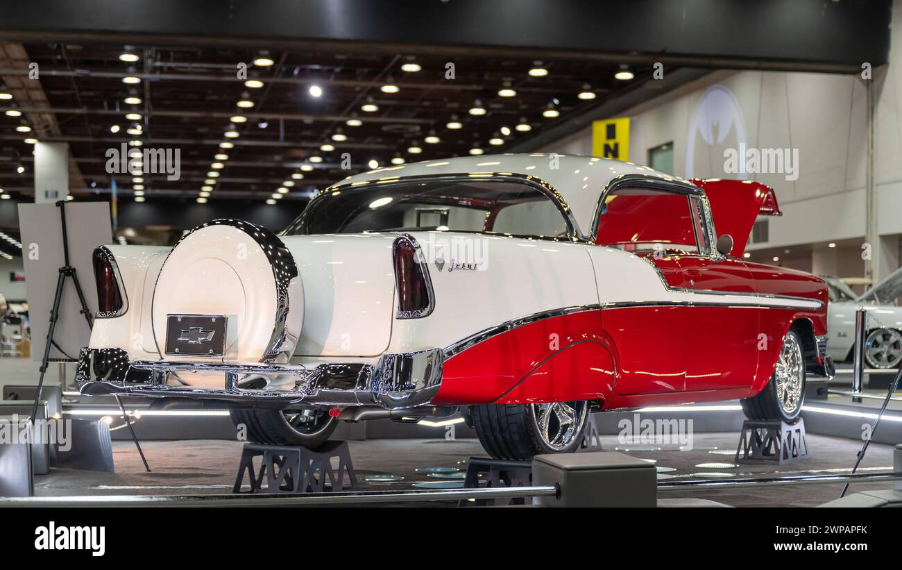 DETROIT, mi/États-Unis - 1er mars 2024 : interprétation d'une Chevrolet Bel Air car 1956, à Detroit AutoRama. Banque D'Images