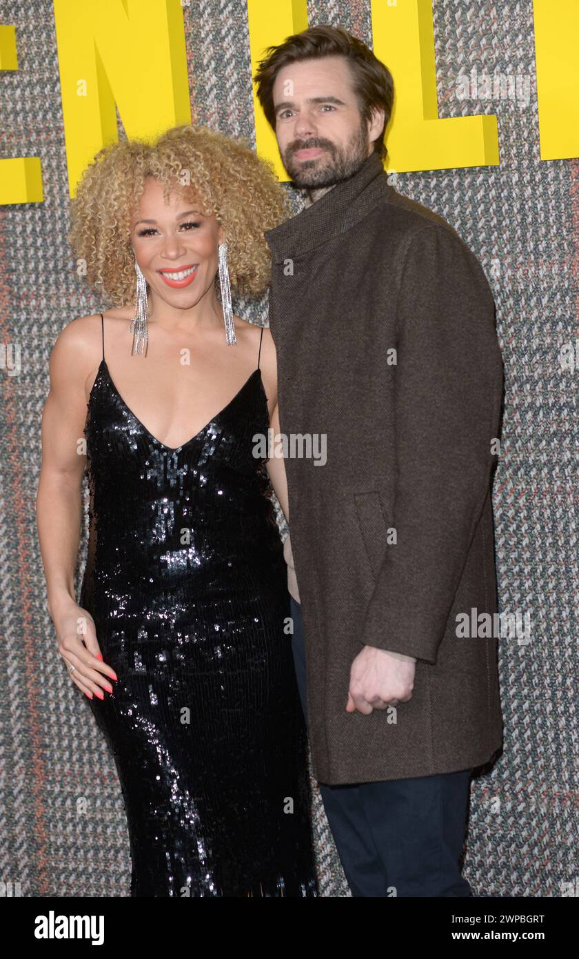 La photo doit être créditée ©Alpha Press 078237 05/03/2024 Ria Hebden et son mari Mark Hebden lors de la première mondiale de la série télévisée britannique des Gentlemen à Londres. Banque D'Images