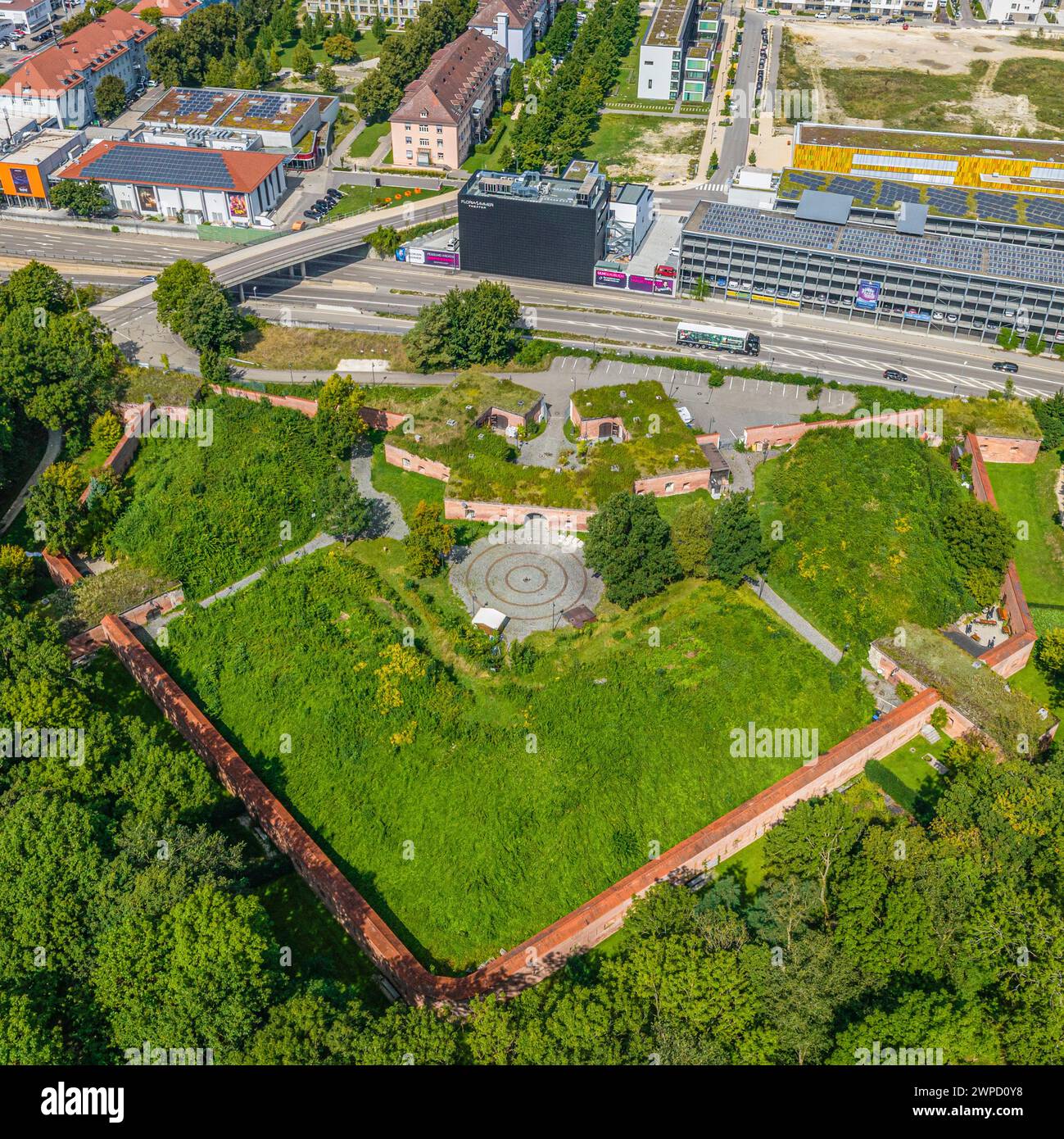 Vue aérienne de Neu-Ulm en Souabe bavaroise, vue sur les quartiers sud autour de Wiley Park Banque D'Images