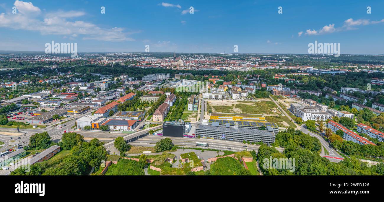 Vue aérienne de Neu-Ulm en Souabe bavaroise, vue sur les quartiers sud autour de Wiley Park Banque D'Images