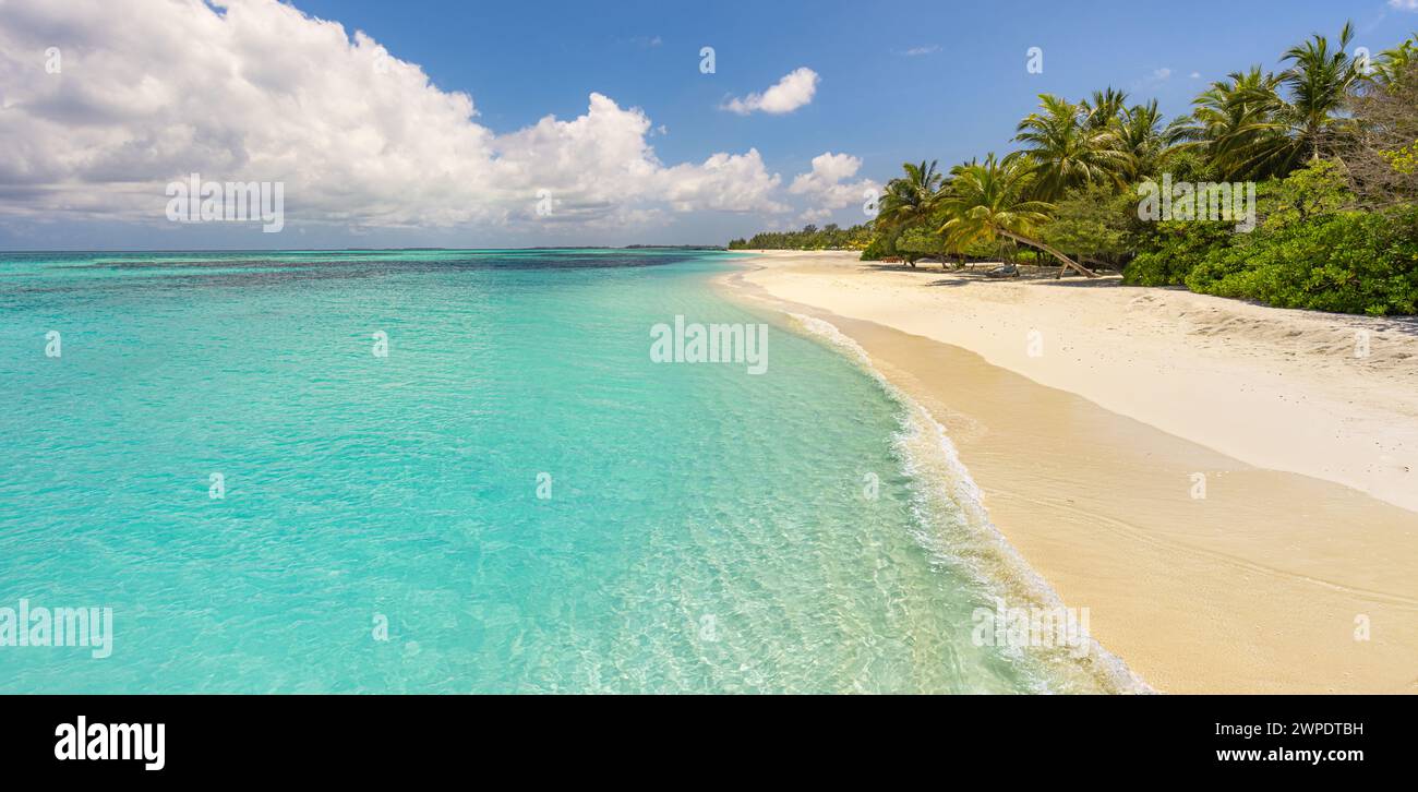 Tropical Resort hôtel plage paradis. Nature incroyable, côte, côte. Vacances d'été, voyage aventure. Paysage de vacances de luxe, superbe lagon océanique Banque D'Images