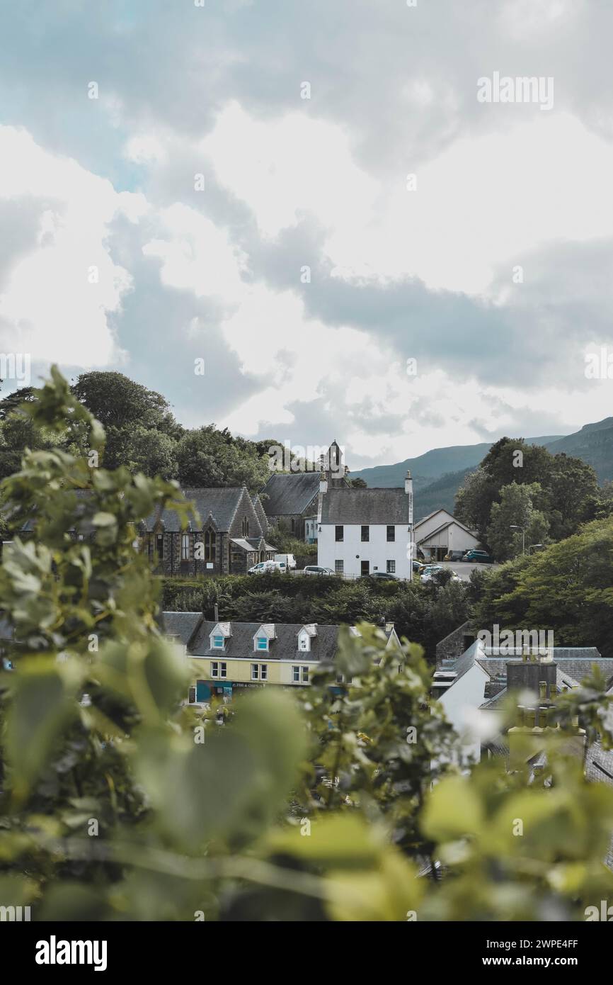 Maisons au bord de la mer à Portree Banque D'Images