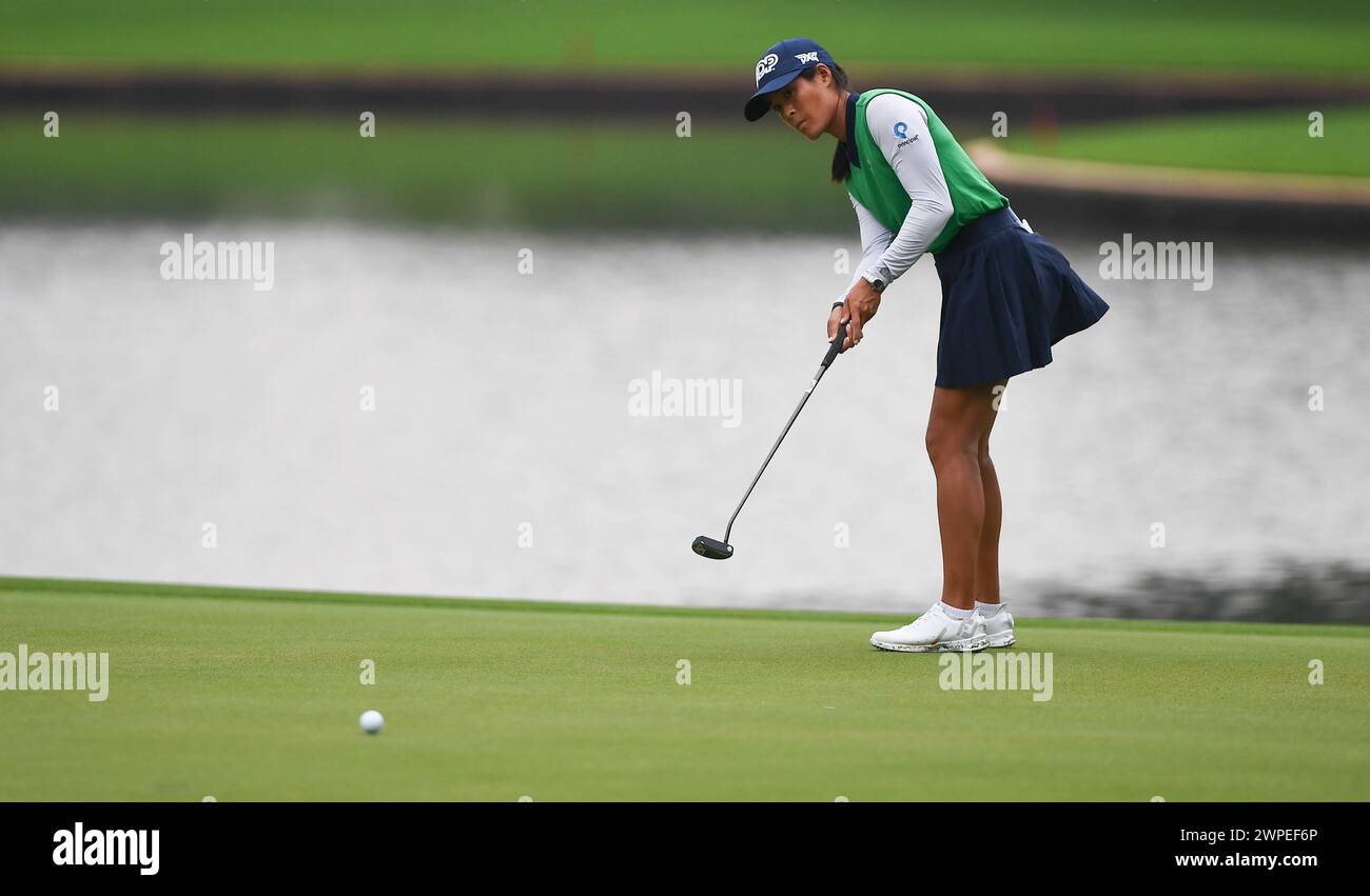 Lingshui, province chinoise de Hainan. 7 mars 2024. Céline Boutier, française, lance un coup de poteau lors de la première manche du tournoi de golf Blue Bay LPGA à Lingshui, dans la province de Hainan, dans le sud de la Chine, le 7 mars 2024. Crédit : Yang Guanyu/Xinhua/Alamy Live News Banque D'Images