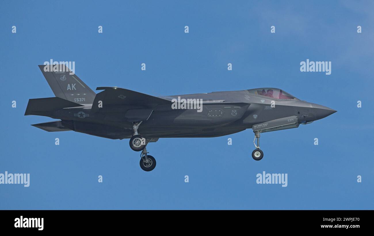 SINGAPOUR - 6 MARS 2024 : chasseurs furtifs F-35A Lightning II de l'USAF du 356th Expeditionary Fighter Squadron (Green Demons) Banque D'Images