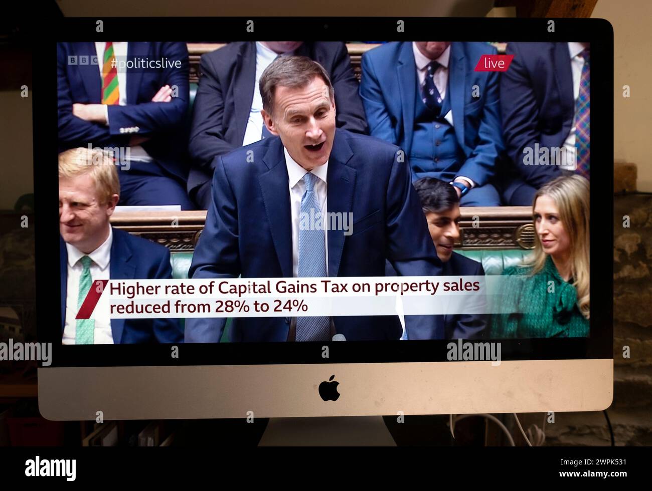 Jeremy Hunt conservateur Chancelier de l'Échiquier présente le budget de printemps 2024 le 6 mars à la Chambre des communes Londres Angleterre Royaume-Uni Banque D'Images