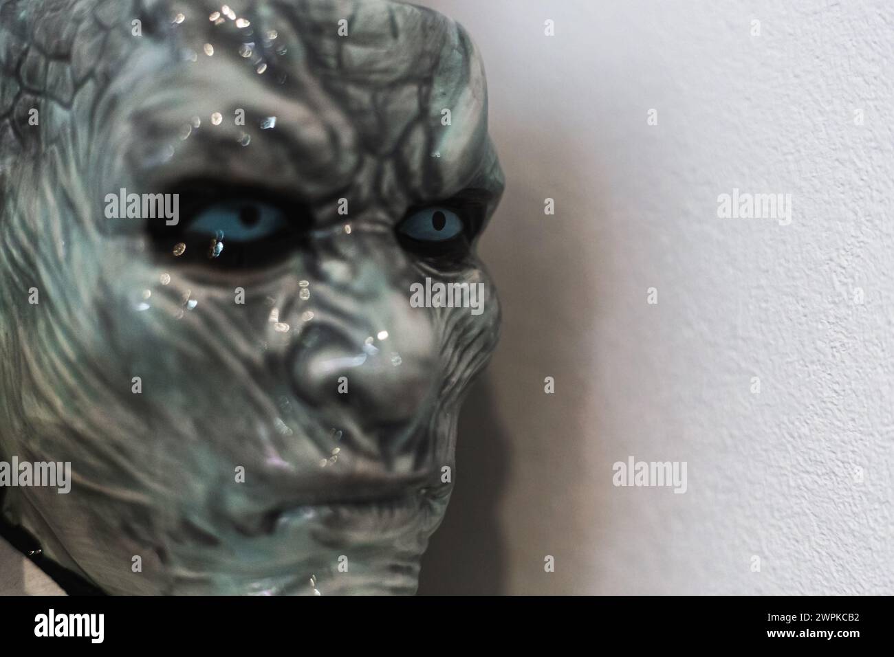 Sculpture en porcelaine d'un visage pour la décoration intérieure Banque D'Images