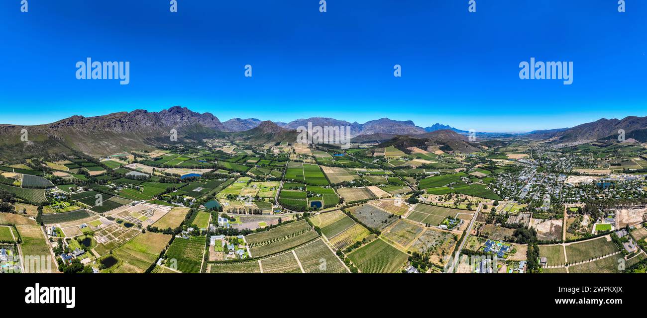 Panorama de Franschhoek, région viticole, Western Cape Province, Afrique du Sud, Afrique Banque D'Images