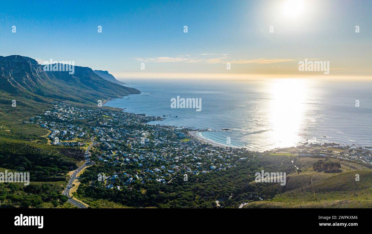 Aérien des douze Apôtres et camps Bay, Cape Town, Cape Peninsula, Afrique du Sud, Afrique Banque D'Images