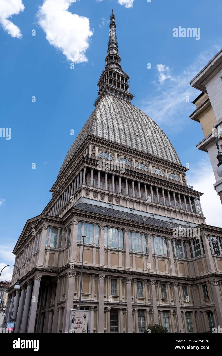 Vue de la mole Antonelliana, un monument majeur, nommé d'après son architecte, Alessandro Antonelli, Turin, Piémont, Italie, Europe Banque D'Images