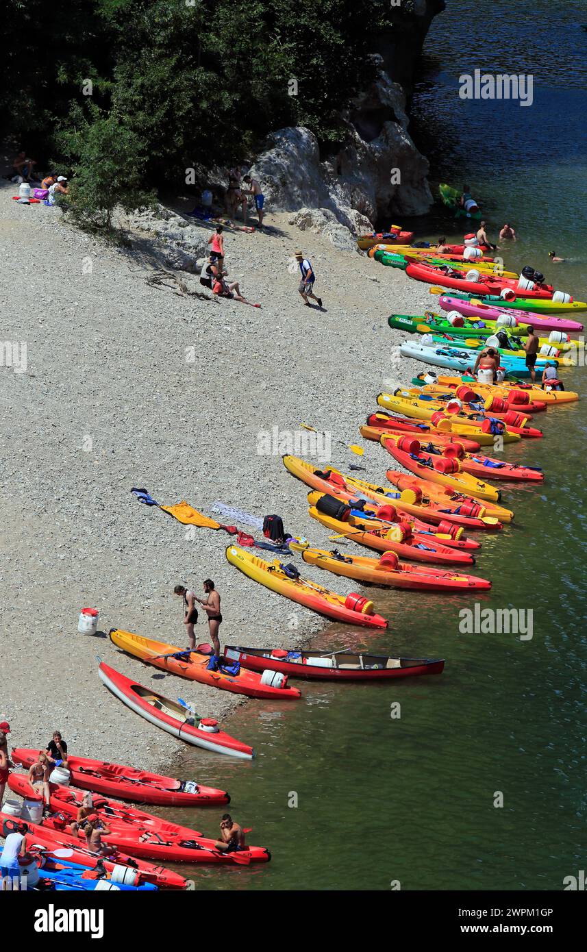 Le Pont d'Arc, activités nautiques, Vallon-Pont-d'Arc. Ardèche, France Banque D'Images