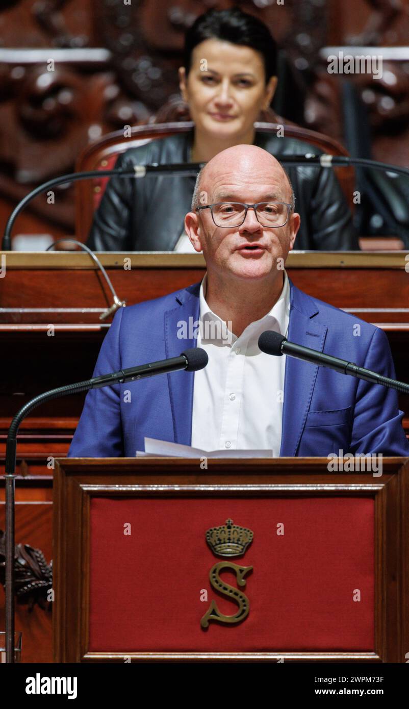 Bruxelles, Belgique. 08 mars 2024. Le sénateur de Vooruit, Bert Anciaux, photographié lors d'une cérémonie en l'honneur des membres de longue date du Sénat, à la suite de la session plénière du Sénat au parlement fédéral, à Bruxelles, vendredi 08 mars 2024. BELGA PHOTO BENOIT DOPPAGNE crédit : Belga News Agency/Alamy Live News Banque D'Images