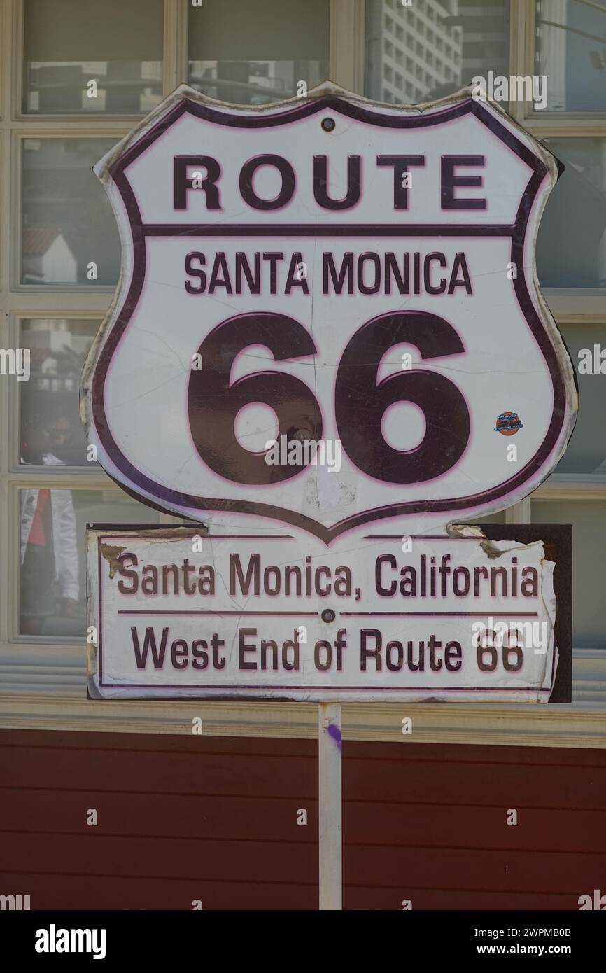 Route 66 panneau Santa Monica, Californie, États-Unis Banque D'Images