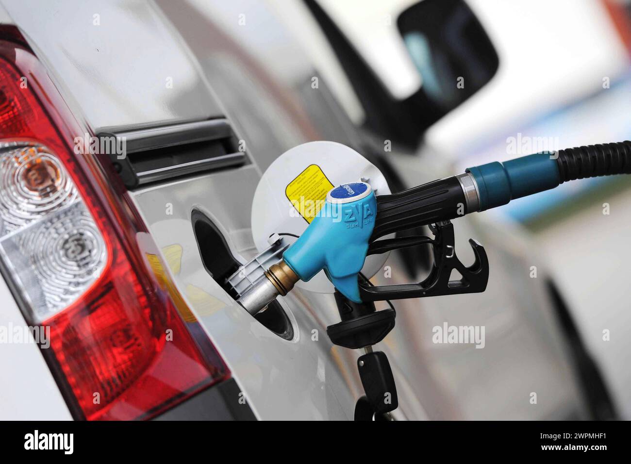 Distributore di benzina e gasolio, pompa di benzina/distributeur d'essence et de carburant diesel, pompe à essence Banque D'Images