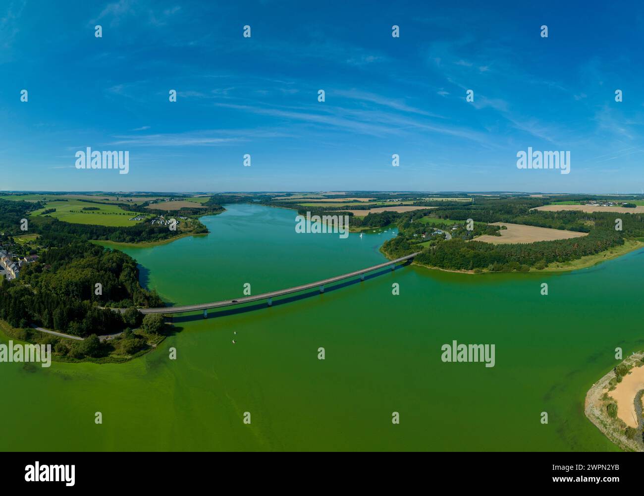 Panorama photo drone, barrage de Zeulenroda-Triebes, Zeulenroda, Thuringe, Allemagne Banque D'Images
