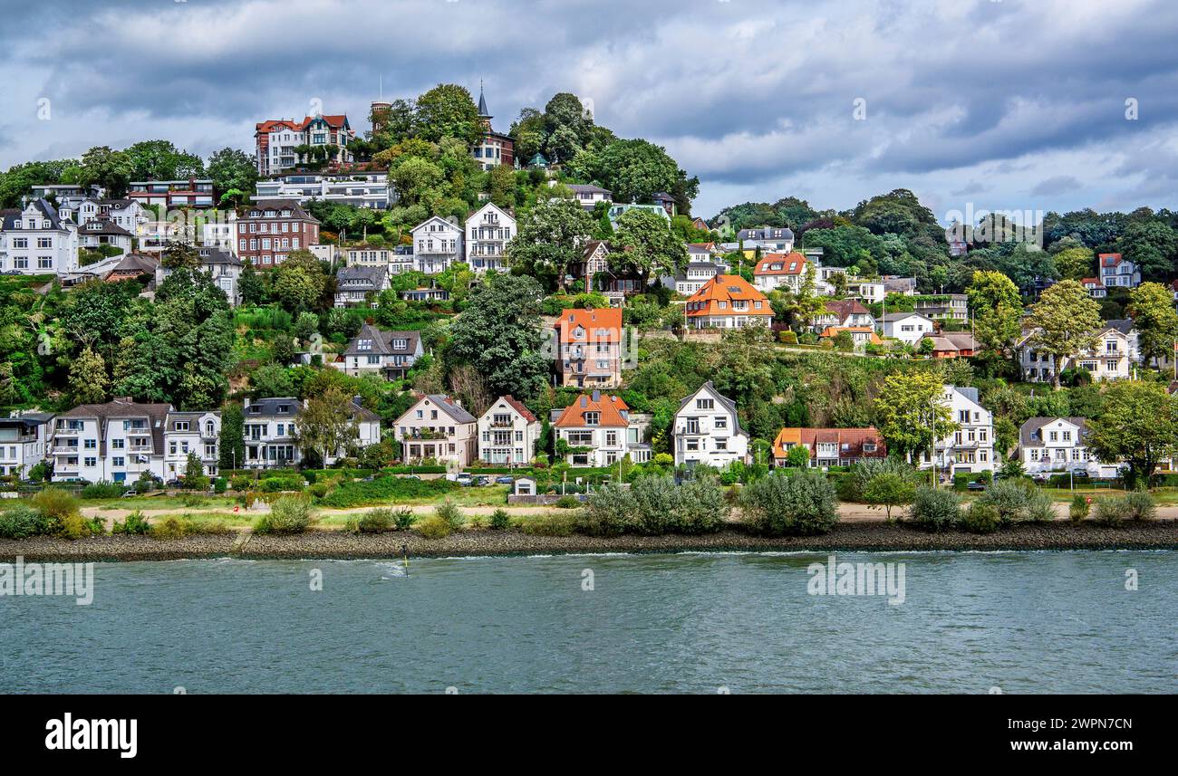 Quartier Blankenese sur les hautes rives de l'Elbe avec le Süllberg, Hambourg, Elbe, État de Hambourg, Allemagne Banque D'Images