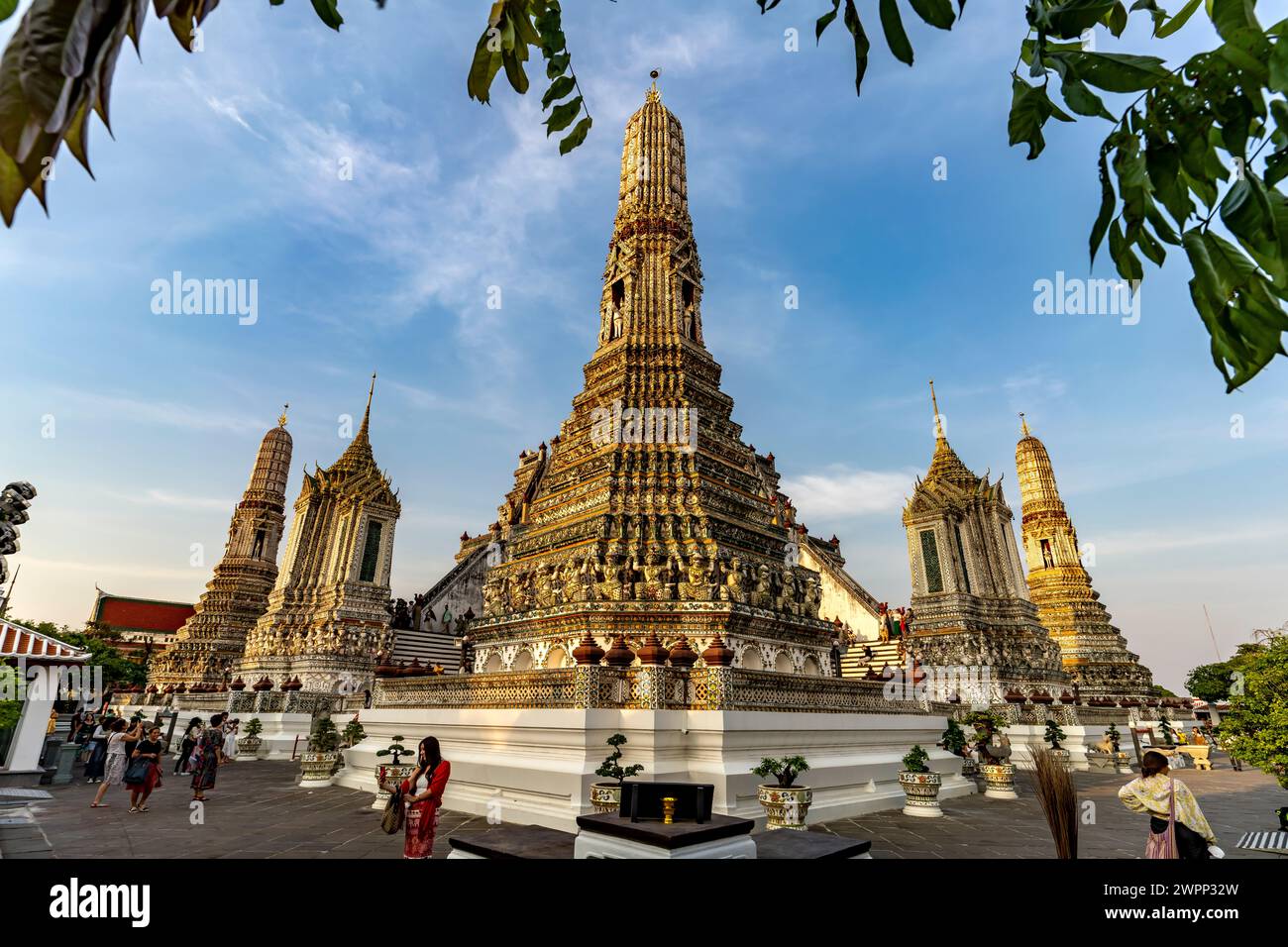 Le temple bouddhiste Wat Arun ou Temple de l'aube à Bangkok, Thaïlande, Asie Banque D'Images