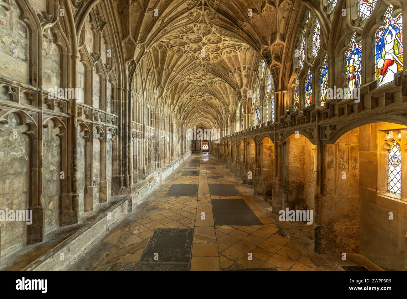 Cloître avec voûte en éventail de la cathédrale de Gloucester, Angleterre, Grande-Bretagne, Europe Banque D'Images