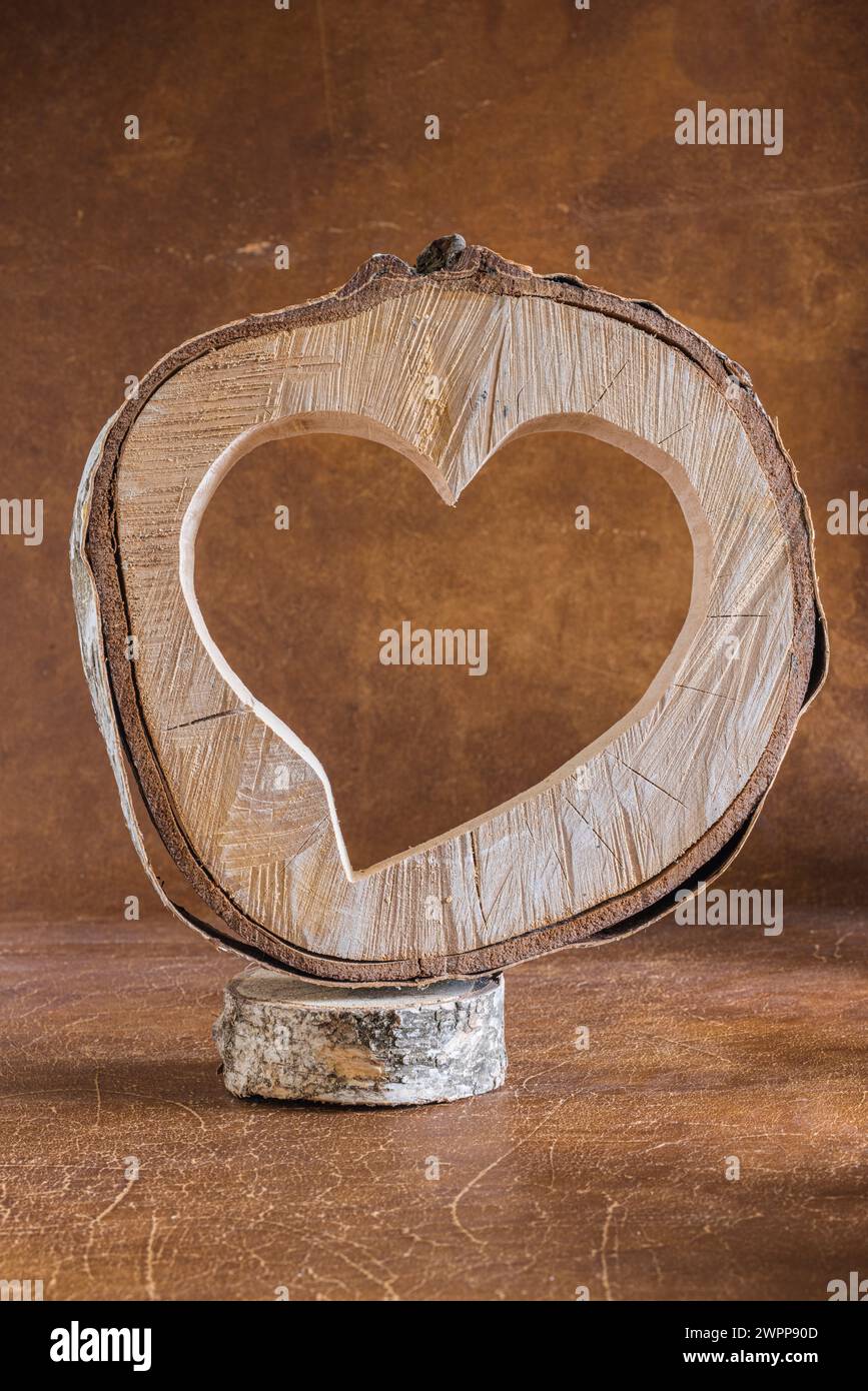 Disque en bois avec coeur, décoration Banque D'Images