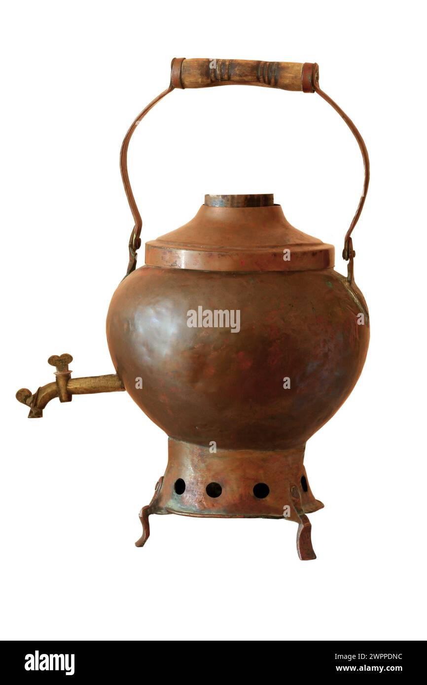 Théière samovar fin XIII siècle. Cuivre rouge. Banque D'Images