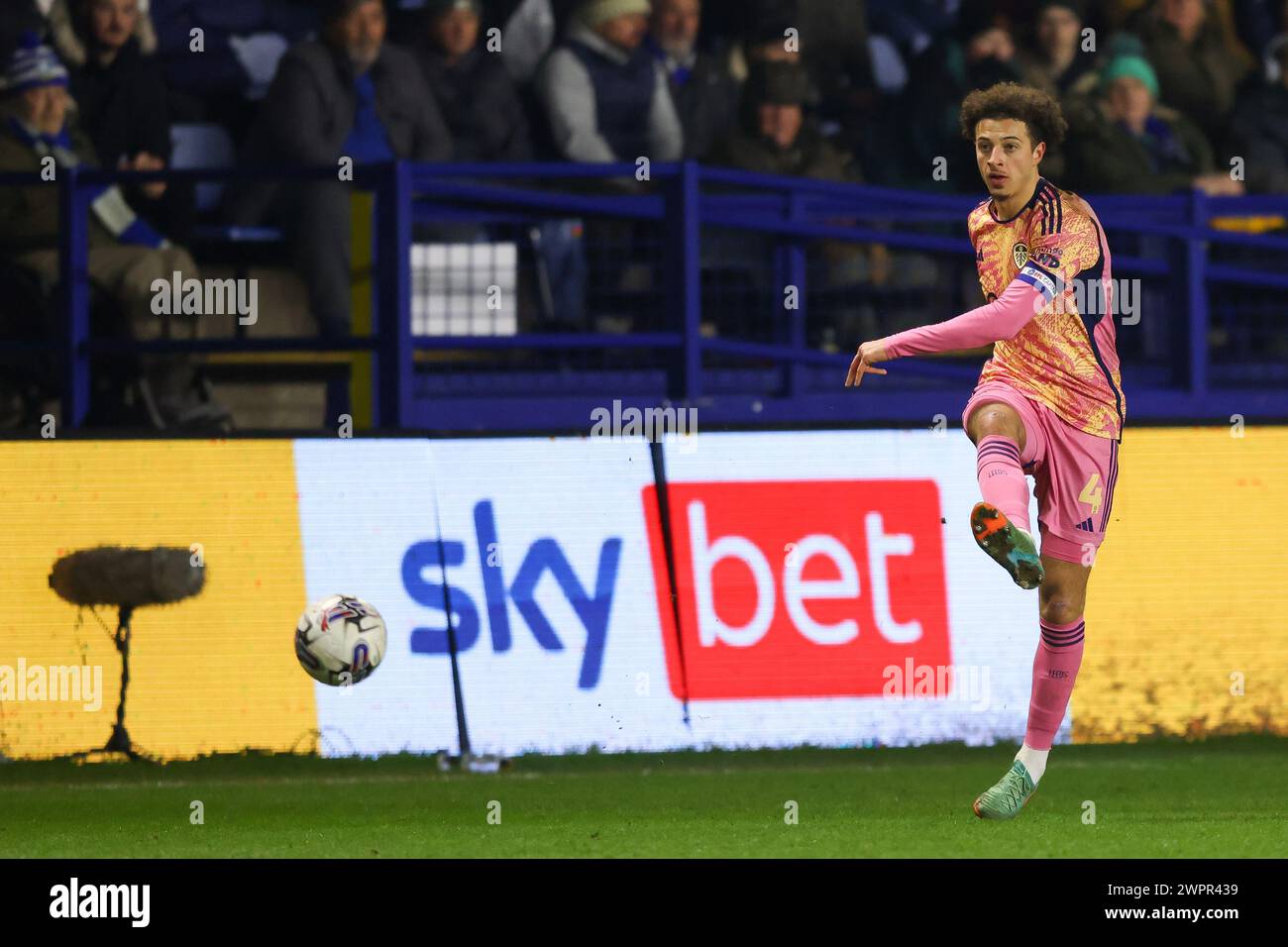 Sheffield, Royaume-Uni. 8 mars 2024. Ethan Ampadu de Leeds United lors du Sky Bet Championship match à Hillsborough, Sheffield. Le crédit photo devrait se lire : Jonathan Moscrop/Sportimage crédit : Sportimage Ltd/Alamy Live News Banque D'Images