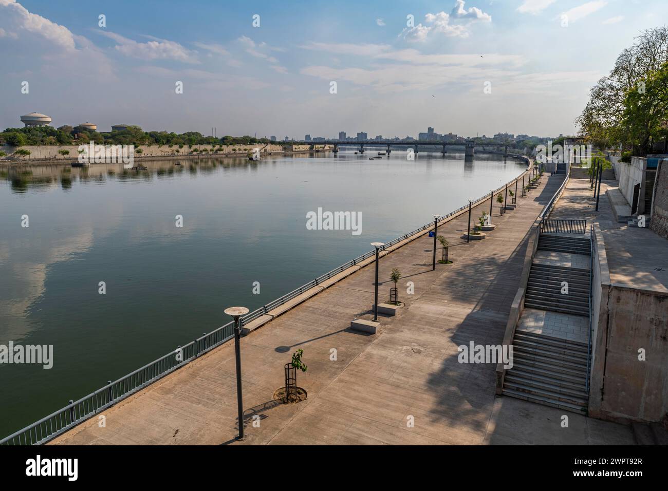 Sabamati Riverfront, site UNESCO, Ahmedabad, Gujarat, Inde Banque D'Images