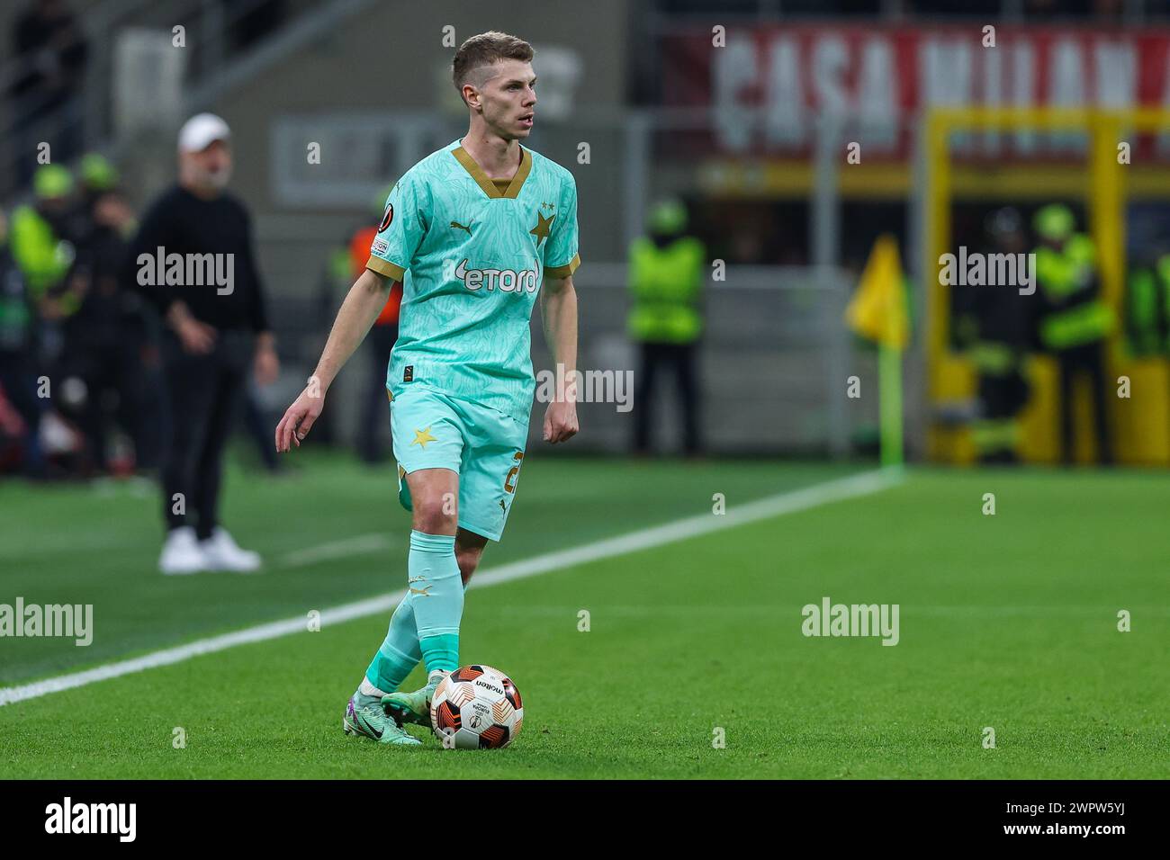 Milan, Italie. 07 mars 2024. David Doudera de SK Slavia Praha vu en action lors du Round of 16 . Étape 1 de 2 UEFA Europa League 2023/2024 entre l'AC Milan et le SK Slavia Praha au stade San Siro. Score final ; Milan 4:2 Slavia Praha. (Photo de Fabrizio Carabelli/SOPA images/Sipa USA) crédit : Sipa USA/Alamy Live News Banque D'Images