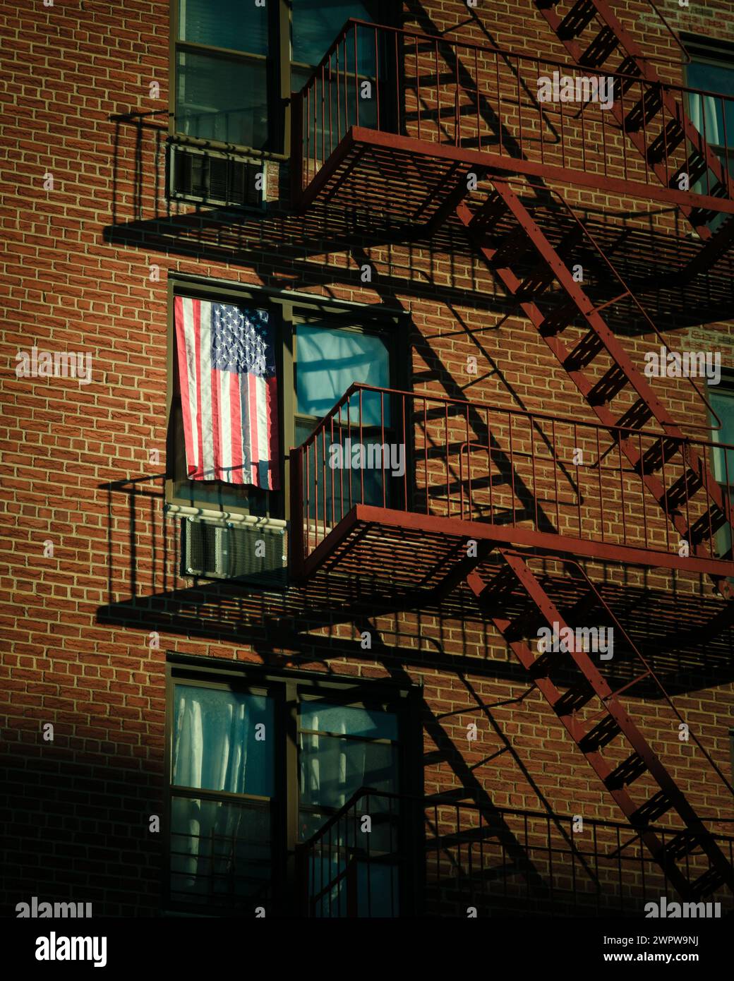 Un drapeau américain à Elmhurst, Queens, New York Banque D'Images