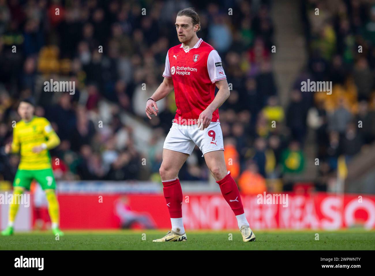 Tom Eaves de Rotherham United regarde pendant le match du Sky Bet Championship entre Norwich City et Rotherham United à Carrow Road, Norwich le samedi 9 mars 2024. (Photo : David Watts | mi News) crédit : MI News & Sport /Alamy Live News Banque D'Images