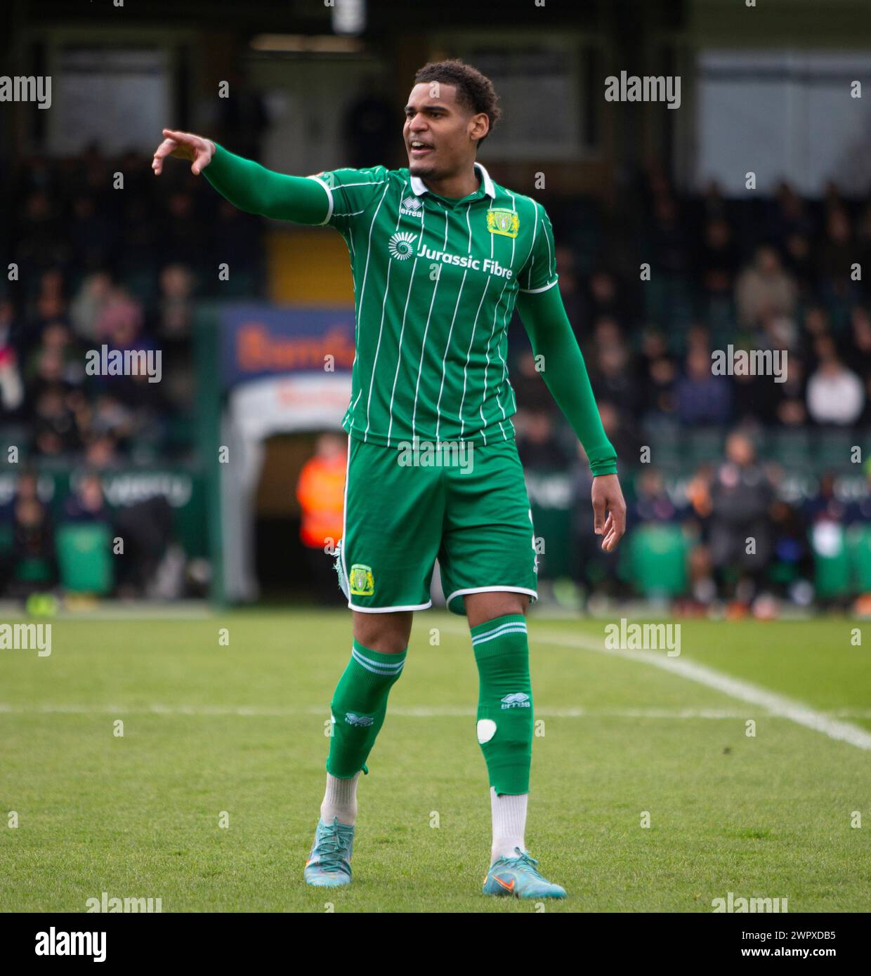 Morgan Williams de Yeovil Town lors du match de la Ligue nationale Sud au stade Huish Park, Yeovil photo de Martin Edwards/ 07880 707878 Banque D'Images