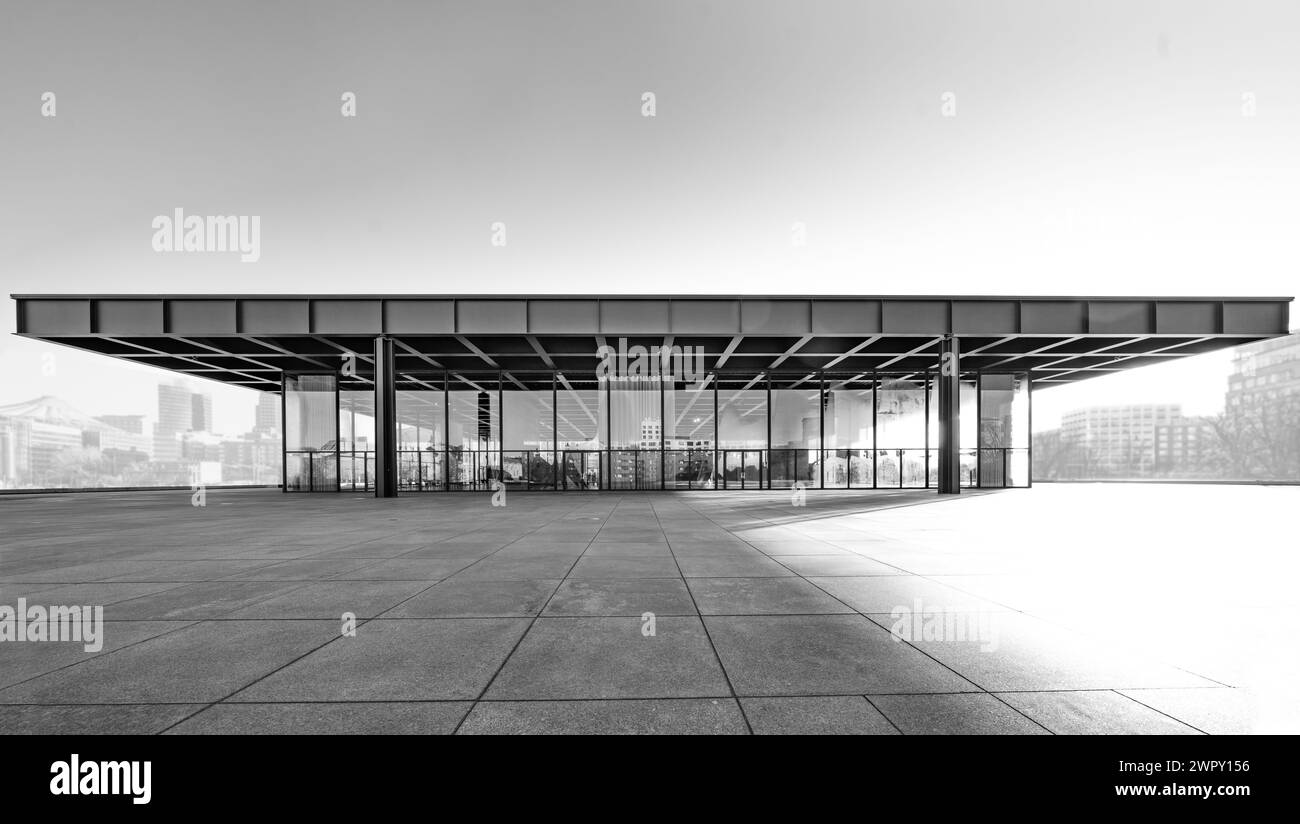 Museum Neue Nationalgalerie Berlin, modernisme de l'acier et du verre par Mies van der Rohe, Kulturforum, Berlin, Allemagne Banque D'Images