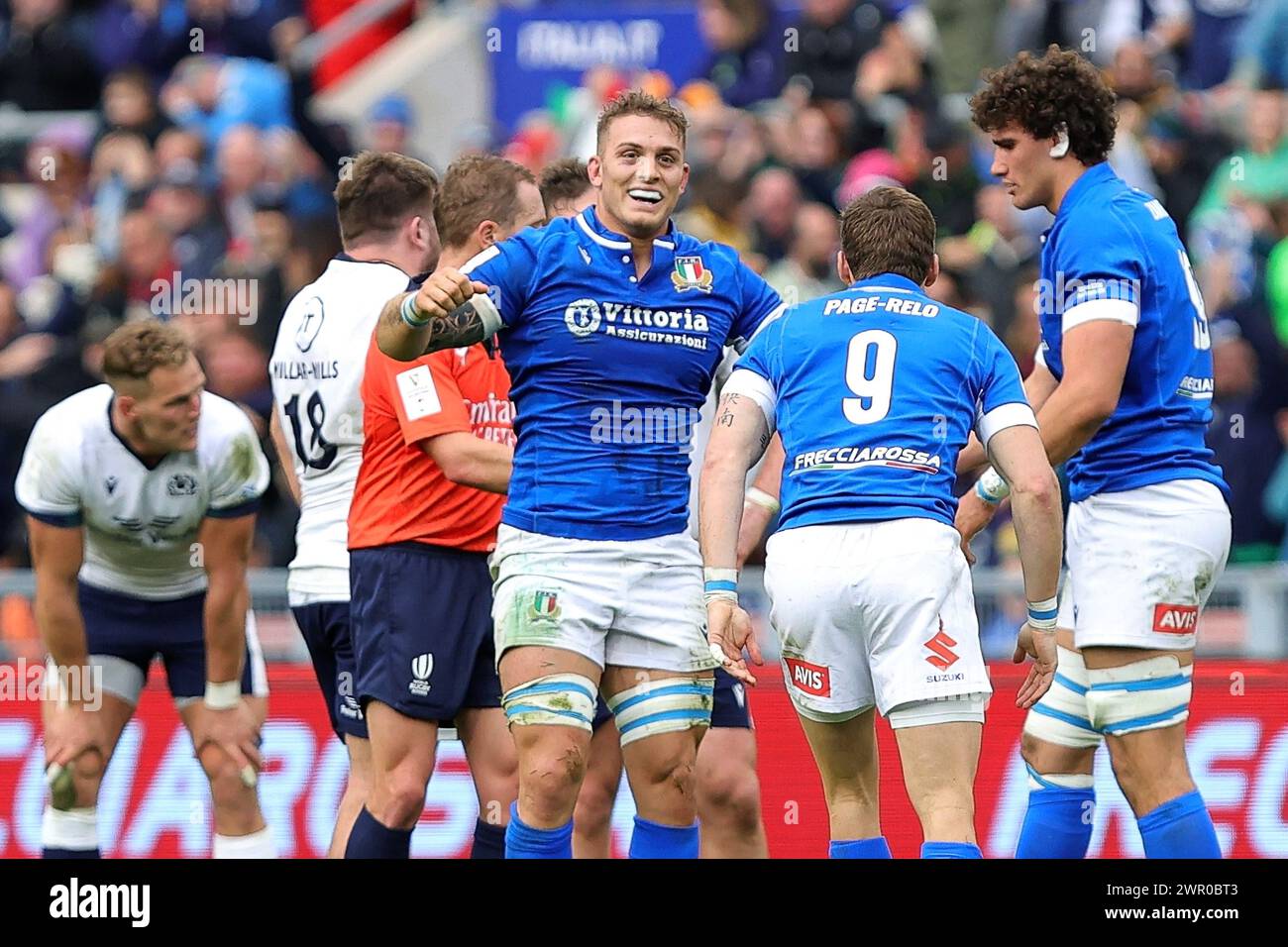 Rome, Italie. 09 mars 2024. Lorenzo Cannone d'Italie célèbre la victoire avec Martin page-Relo à la fin du Championnat des six Nations 2024, match de rugby à xv entre l'Italie et l'Écosse le 9 mars 2024 au Stadio Olimpico à Rome, Italie - photo Federico Proietti/DPPI crédit : DPPI Media/Alamy Live News Banque D'Images