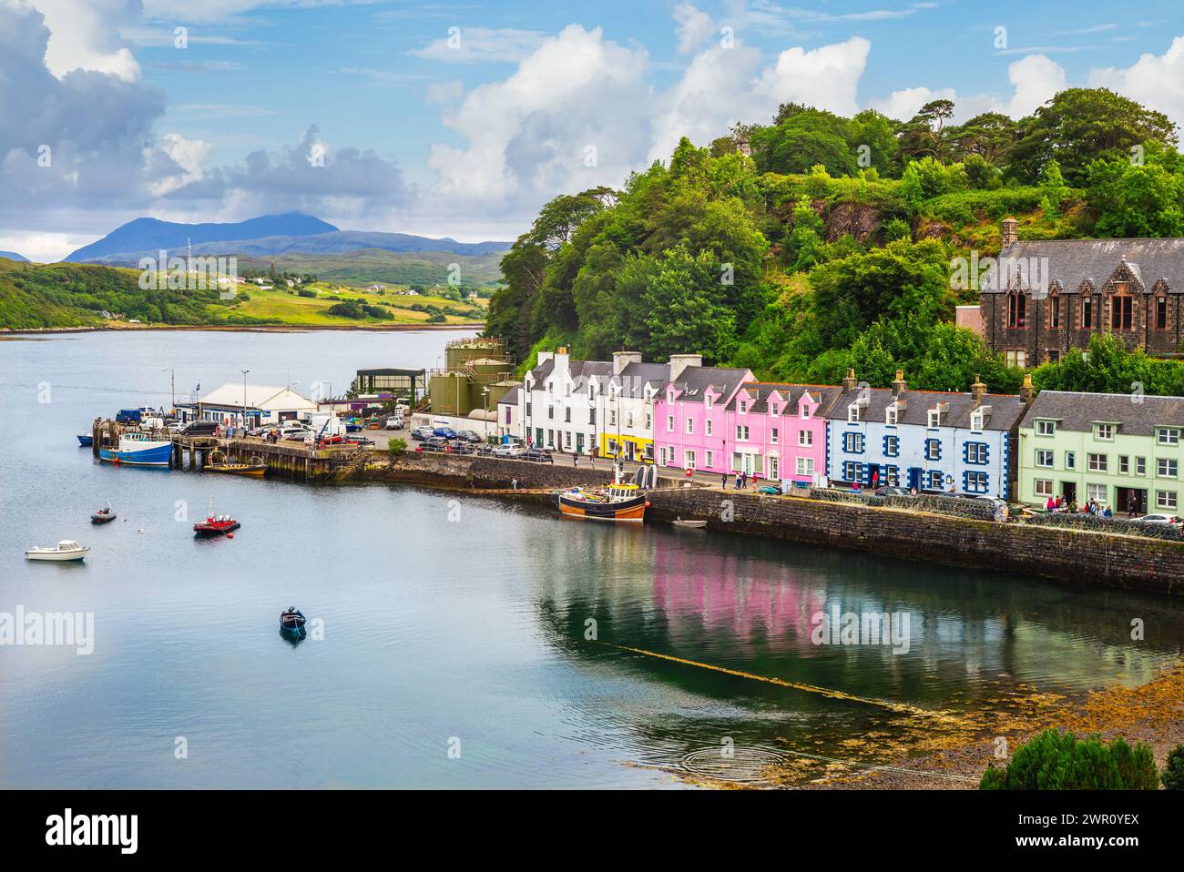 Paysage du port de Portree en écosse, Royaume-uni Banque D'Images