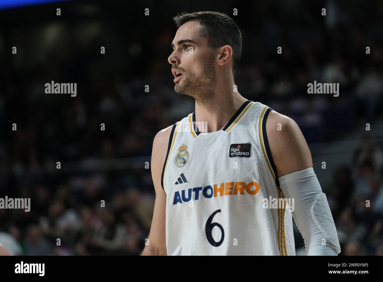 Madrid, Espagne. 10 mars 2024. Alberto Abalde du Real Madrid en action lors du match de Liga ACB entre le Real Madrid et Lenovo Tenerife au Wizink Center le 10 mars 2024 à Madrid, Espagne. (Photo par Oscar Gonzalez/Sipa USA) crédit : Sipa USA/Alamy Live News Banque D'Images
