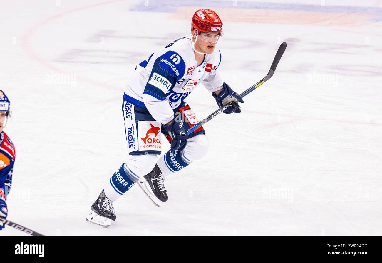 Testspiel ZSC Lions Schwenninger Wild Wings : #52 Johannes Huss, Stürmer Schwenninger Wild Wings. (Zürich, Schweiz, 19.08.2023) Banque D'Images