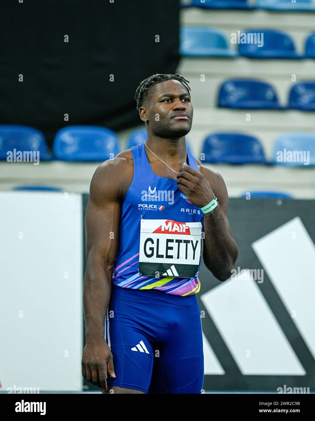 Makenson Gletty est vu lors des épreuves d'heptathlon des championnats de France d'athlétisme en salle au stade Métropole. Les championnats de France d’athlétisme en salle se tiendront les 17 et 18 février 2024 et réuniront les athlètes français dans une compétition qui pourra les aider à atteindre la qualification olympique mondiale. Banque D'Images