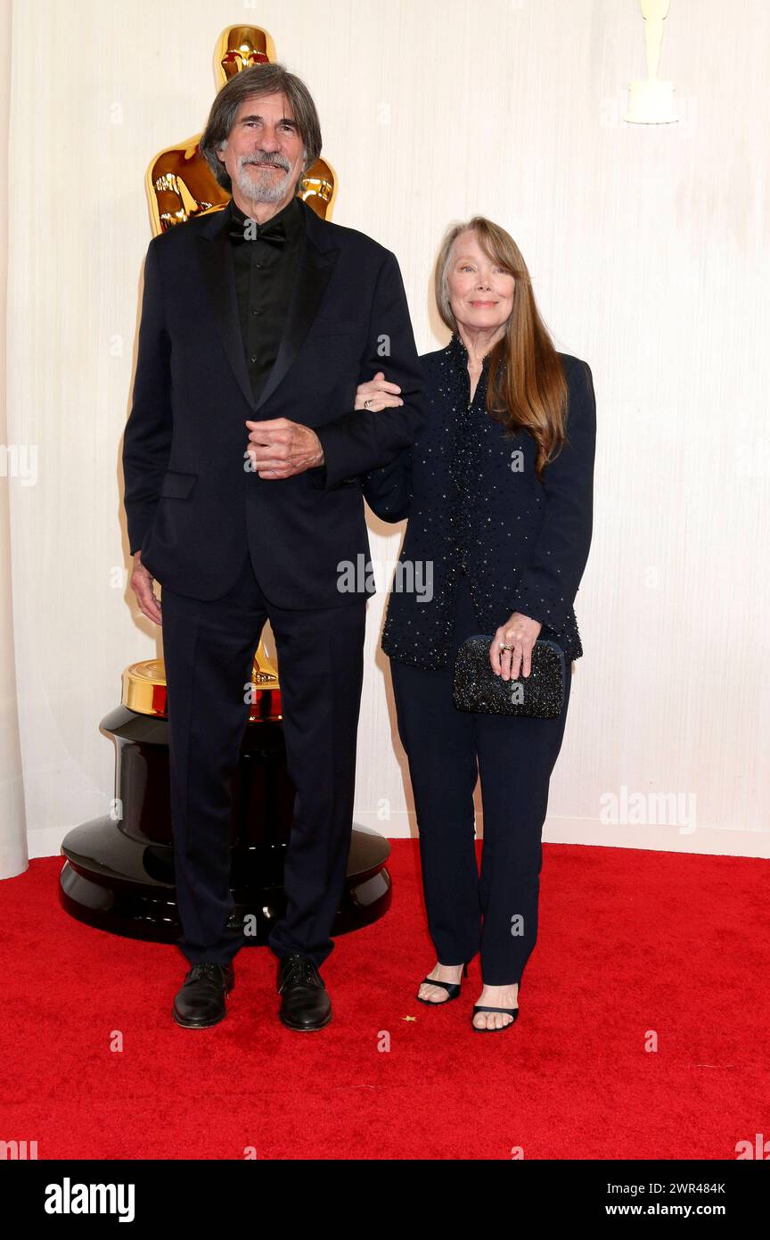 Jack Fisk und Sissy Spacek BEI der Oscar Verleihung 2024 / 96th Annual Academy Awards im Dolby Theatre. Los Angeles, 10.03.2024 *** Jack Fisk et Sissy Spacek à la 2024 96e cérémonie annuelle des oscars au Dolby Theatre Los Angeles, 10 03 2024 Foto:XJ.xBlocx/xFuturexImagex oscars 9195 Banque D'Images