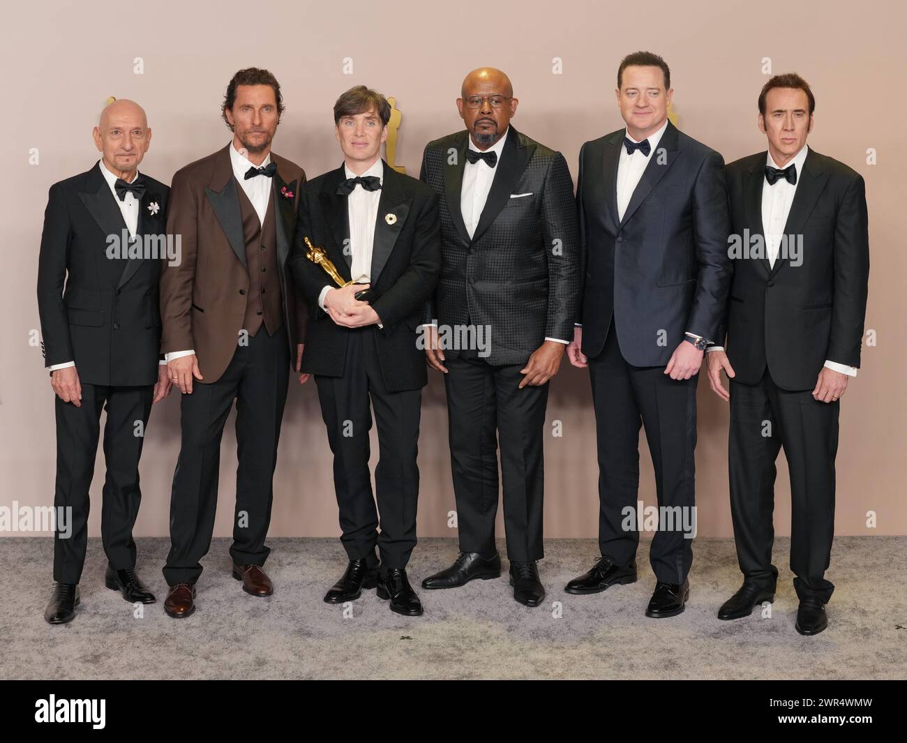 Los Angeles, États-Unis. 10 mars 2024. (G-d) Sir Ben Kingsley, Matthew McConaughey, Cillian Murphy, lauréat du prix du meilleur acteur dans un rôle de premier plan pour « Oppenheimer », Forest Whitaker, Brendan Fraser, et Nicolas cage pose dans la salle de presse lors de la 96e cérémonie des Oscars organisée par l'Academy of Motion Picture Arts and Sciences au Dolby Theatre de Los Angeles, CA, LE dimanche 10 mars 2024. (Photo de Sthanlee B. Mirador/Sipa USA) crédit : Sipa USA/Alamy Live News Banque D'Images Los Angeles, États-Unis. 10 mars 2024. (G-d) Sir Ben Kingsley, Matthew McConaughey, Cillian Murphy, lauréat du prix du meilleur acteur dans un rôle de premier plan pour « Oppenheimer », Forest Whitaker, Brendan Fraser, et Nicolas cage pose dans la salle de presse lors de la 96e cérémonie des Oscars organisée par l'Academy of Motion Picture Arts and Sciences au Dolby Theatre de Los Angeles, CA, LE dimanche 10 mars 2024. (Photo de Sthanlee B. Mirador/Sipa USA) crédit : Sipa USA/Alamy Live News Banque D'Images