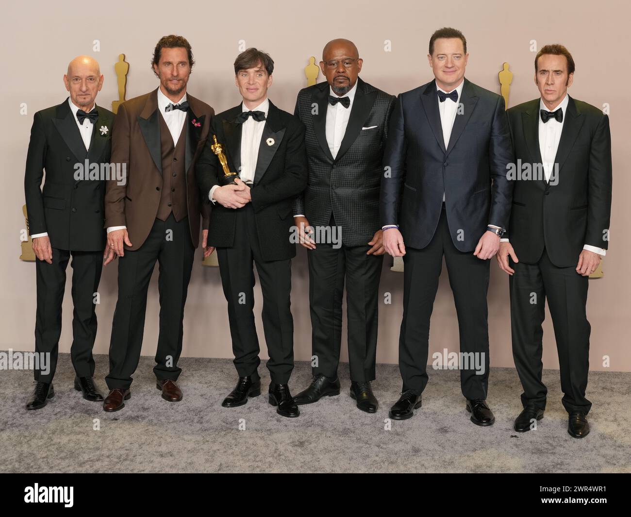 Los Angeles, États-Unis. 10 mars 2024. (G-d) Sir Ben Kingsley, Matthew McConaughey, Cillian Murphy, lauréat du prix du meilleur acteur dans un rôle de premier plan pour « Oppenheimer », Forest Whitaker, Brendan Fraser, et Nicolas cage pose dans la salle de presse lors de la 96e cérémonie des Oscars organisée par l'Academy of Motion Picture Arts and Sciences au Dolby Theatre de Los Angeles, CA, LE dimanche 10 mars 2024. (Photo de Sthanlee B. Mirador/Sipa USA) crédit : Sipa USA/Alamy Live News Banque D'Images Los Angeles, États-Unis. 10 mars 2024. (G-d) Sir Ben Kingsley, Matthew McConaughey, Cillian Murphy, lauréat du prix du meilleur acteur dans un rôle de premier plan pour « Oppenheimer », Forest Whitaker, Brendan Fraser, et Nicolas cage pose dans la salle de presse lors de la 96e cérémonie des Oscars organisée par l'Academy of Motion Picture Arts and Sciences au Dolby Theatre de Los Angeles, CA, LE dimanche 10 mars 2024. (Photo de Sthanlee B. Mirador/Sipa USA) crédit : Sipa USA/Alamy Live News Banque D'Images