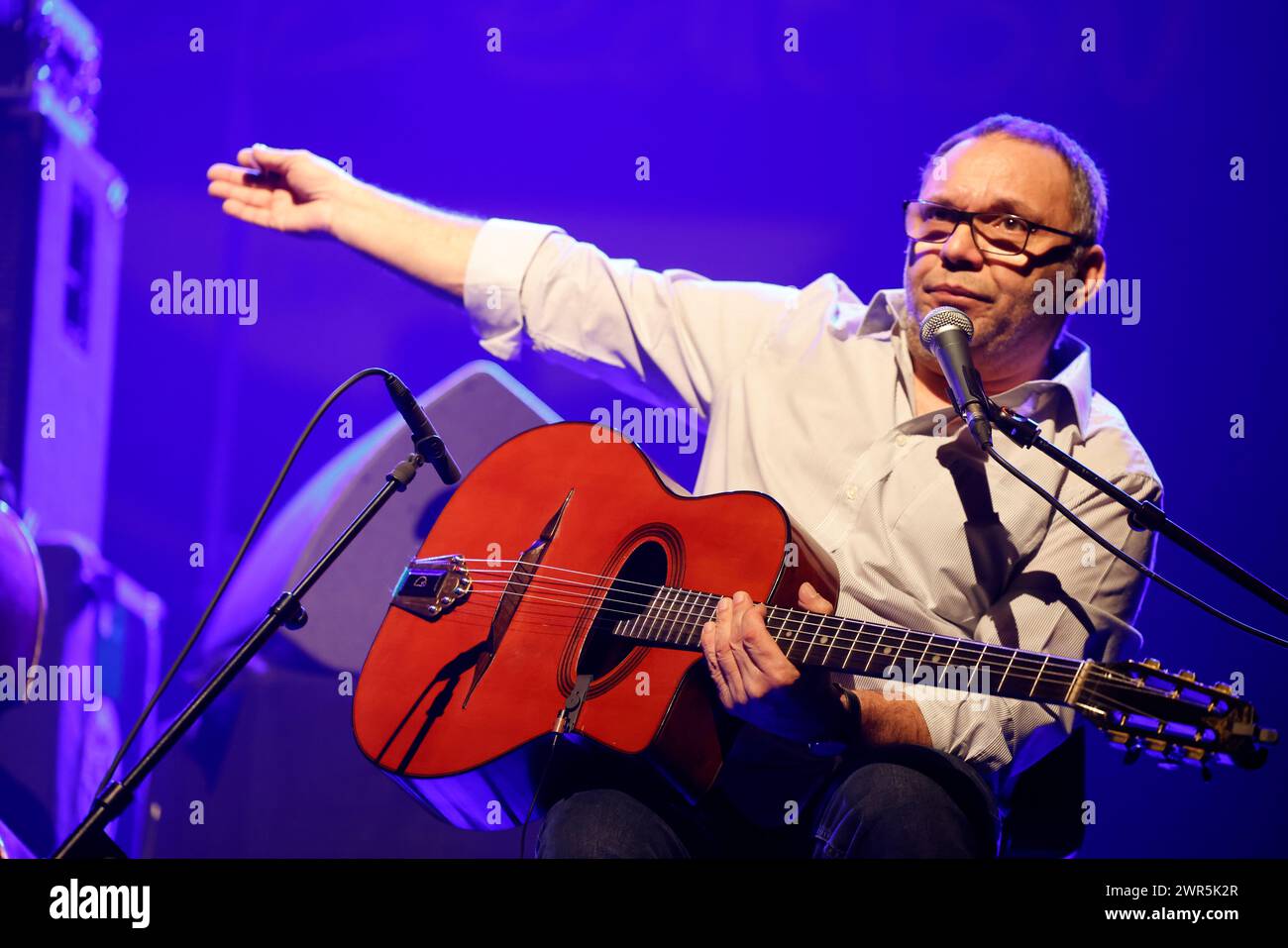 Biréli Lagrène guitariste de jazz français et compositeur d'origine tzigane en concert lors du festival éclats d'Email Jazz édition à l'Opéra de Limoges. Lim Banque D'Images