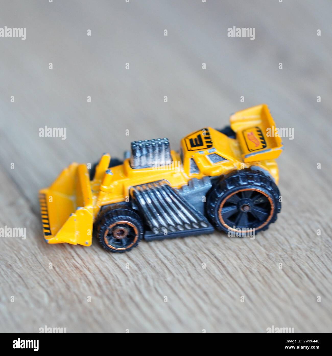 Gros plan d'un véhicule de construction miniature Banque D'Images