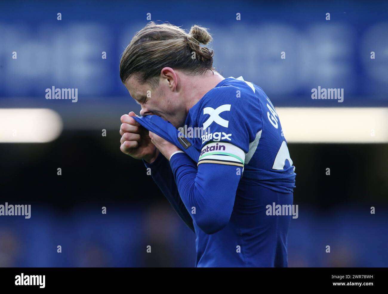 Conor Gallagher de Chelsea semble déçu et déçu. - Chelsea v Wolverhampton Wanderers, premier League, Stamford Bridge Stadium, Londres, Royaume-Uni - 4 février 2024. Usage éditorial uniquement - des restrictions DataCo s'appliquent. Banque D'Images