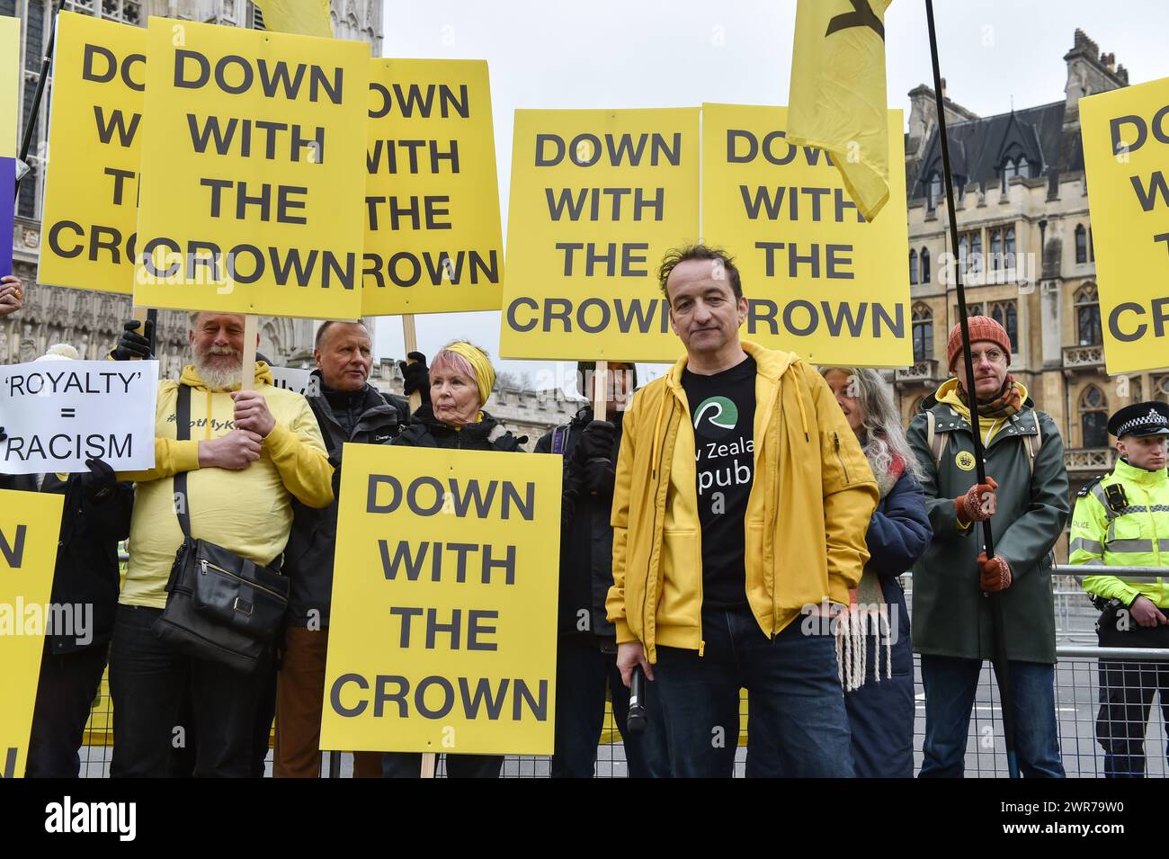 Londres, Angleterre, Royaume-Uni. 11 mars 2024. Le groupe anti-monarchique Republic a organisé une manifestation devant l'abbaye de Westminster pour le service du Commonwealth Day. (Crédit image : © Thomas Krych/ZUMA Press Wire) USAGE ÉDITORIAL SEULEMENT! Non destiné à UN USAGE commercial ! Banque D'Images