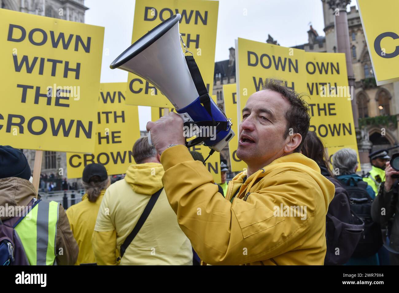 Londres, Angleterre, Royaume-Uni. 11 mars 2024. GRAHAM SMITH, chef du groupe de pression anti-monarchique britannique Republic, participe à la manifestation. Le groupe anti-monarchique Republic a organisé une manifestation devant l'abbaye de Westminster pour le service du Commonwealth Day. (Crédit image : © Thomas Krych/ZUMA Press Wire) USAGE ÉDITORIAL SEULEMENT! Non destiné à UN USAGE commercial ! Banque D'Images