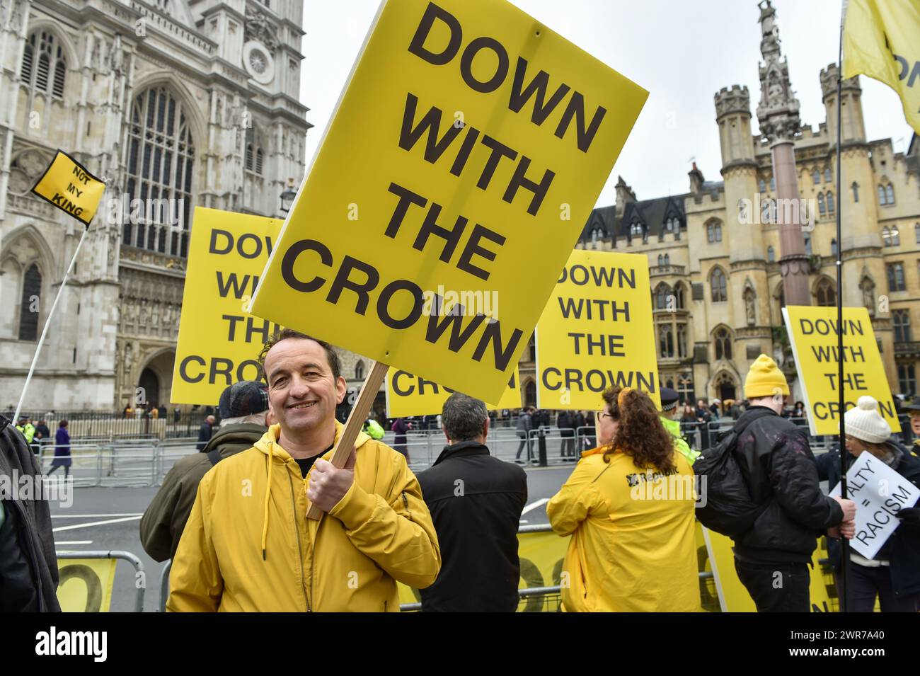 Londres, Angleterre, Royaume-Uni. 11 mars 2024. GRAHAM SMITH, chef du groupe de pression anti-monarchique britannique Republic, participe à la manifestation. Le groupe anti-monarchique Republic a organisé une manifestation devant l'abbaye de Westminster pour le service du Commonwealth Day. (Crédit image : © Thomas Krych/ZUMA Press Wire) USAGE ÉDITORIAL SEULEMENT! Non destiné à UN USAGE commercial ! Banque D'Images