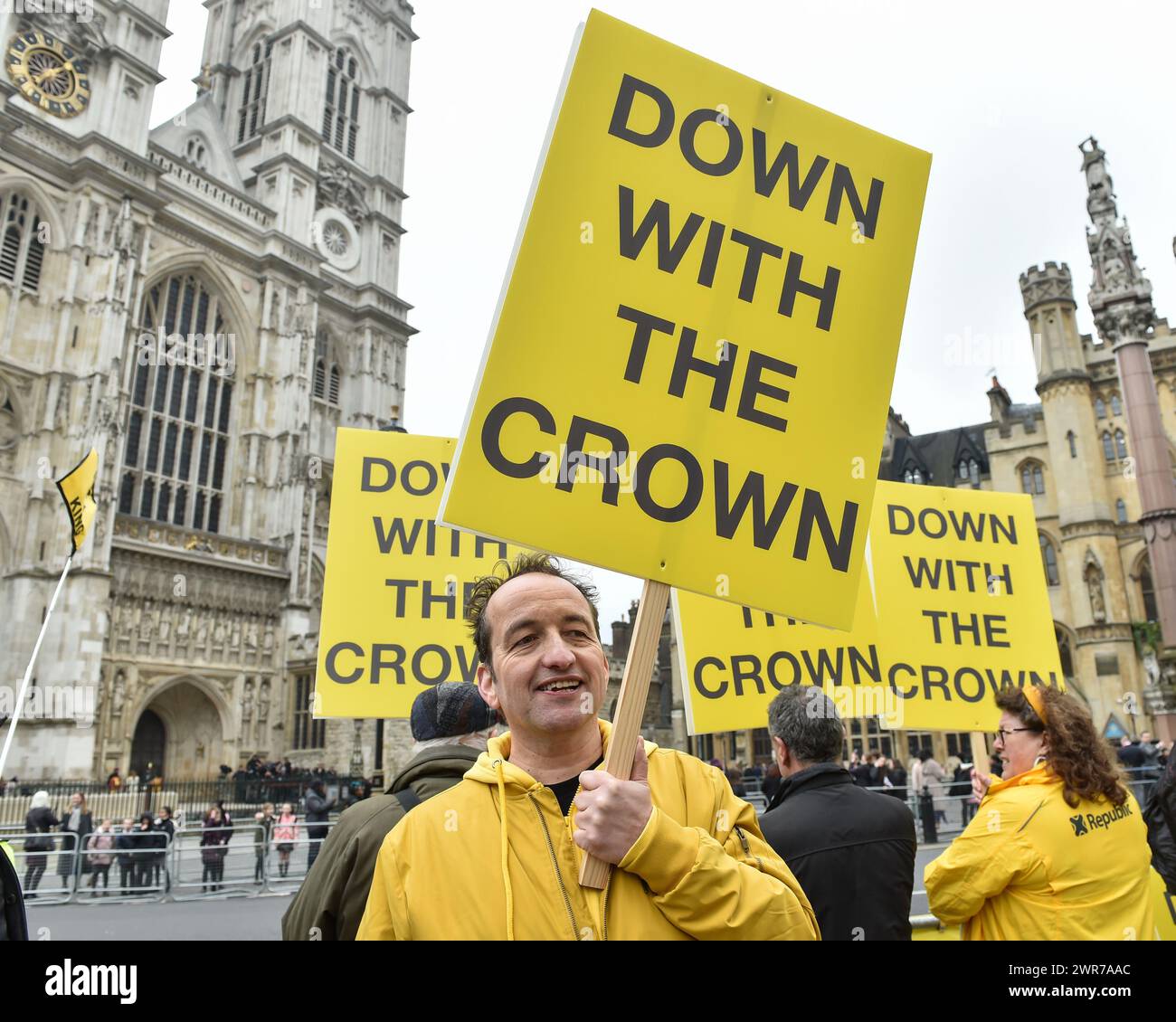 Londres, Angleterre, Royaume-Uni. 11 mars 2024. GRAHAM SMITH, chef du groupe de pression anti-monarchique britannique Republic, participe à la manifestation. Le groupe anti-monarchique Republic a organisé une manifestation devant l'abbaye de Westminster pour le service du Commonwealth Day. (Crédit image : © Thomas Krych/ZUMA Press Wire) USAGE ÉDITORIAL SEULEMENT! Non destiné à UN USAGE commercial ! Banque D'Images