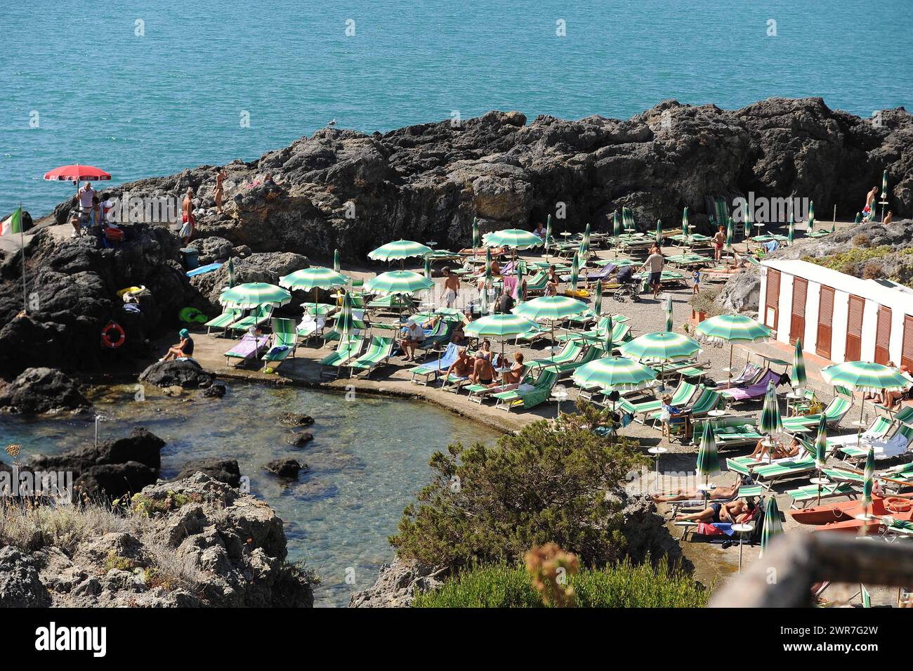 Mare Italiano e Spiagge per vacanze Banque D'Images