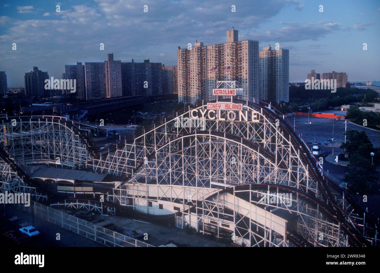 Fête foraine des années 1980 Banque de photographies et d’images à ...