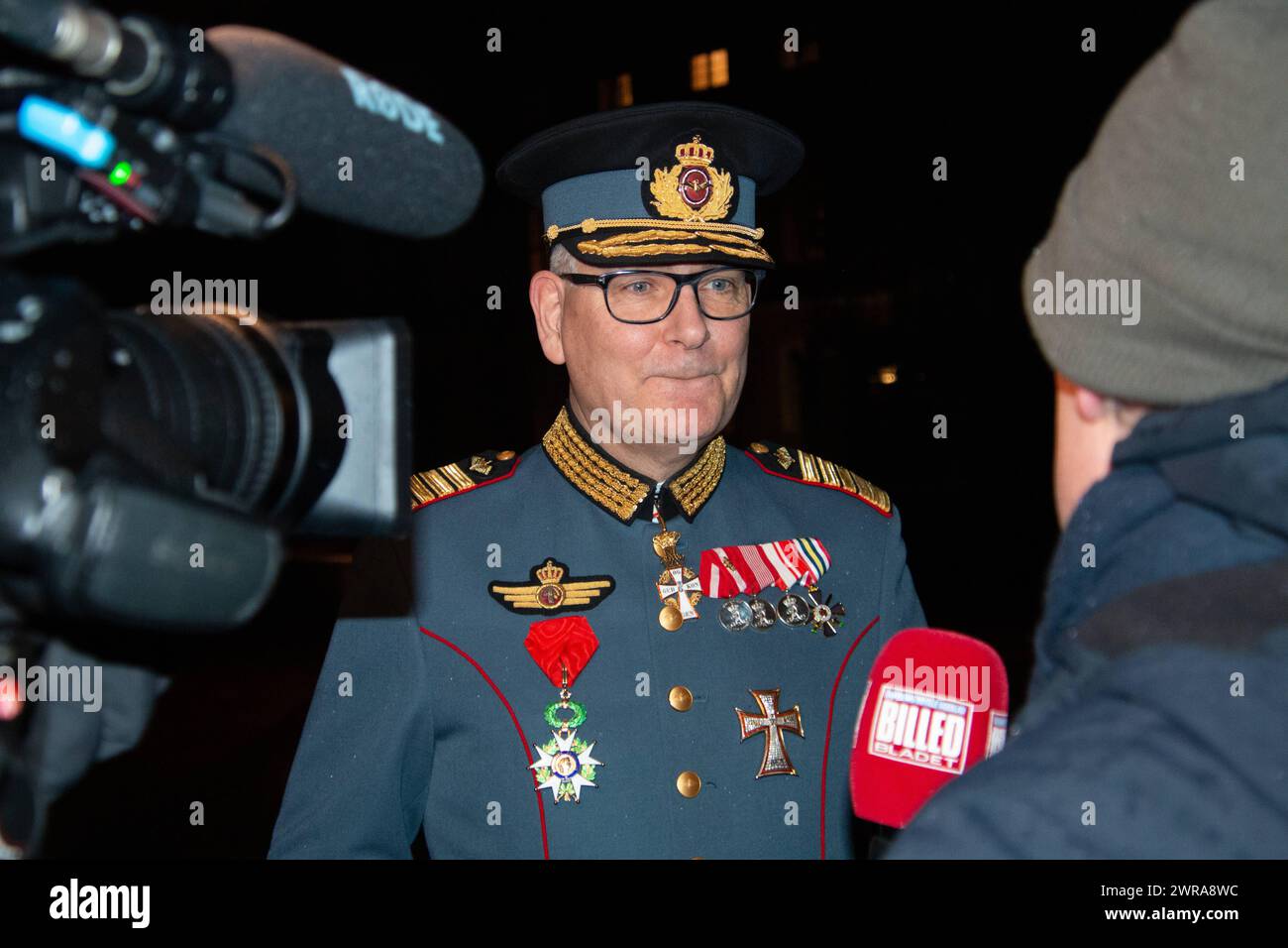 Le chef de la Défense Flemming Lentfer arrive en liaison avec le roi Frederik X de Danemark et la reine Mary de Danemark pour organiser un dîner d’insigne d’honneur Haederstegnsmiddag avec des représentants des forces armées danoises, de l’armée de l’air et de l’Agence danoise de gestion des urgences. SA Majesté la Reine Margrethe participe également, le 11 mars 2024 Copenhague Amalienborg Danemark Copyright : xKristianxTuxenxLadegaardxBergx IMG 4165 Banque D'Images